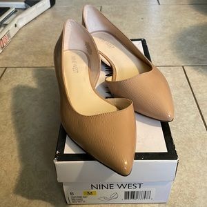 NINE WEST PATENT POINTY TOE FLATS